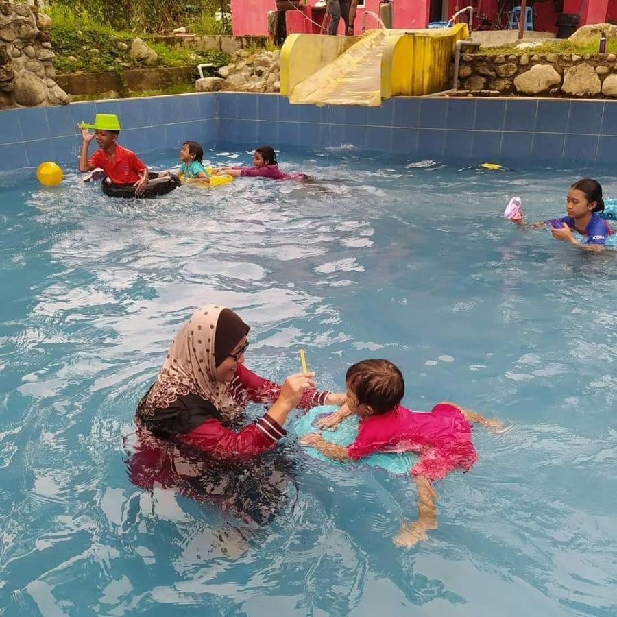 Lopoh Waterfront Budget Chalets Villa Hulu Langat Exterior foto