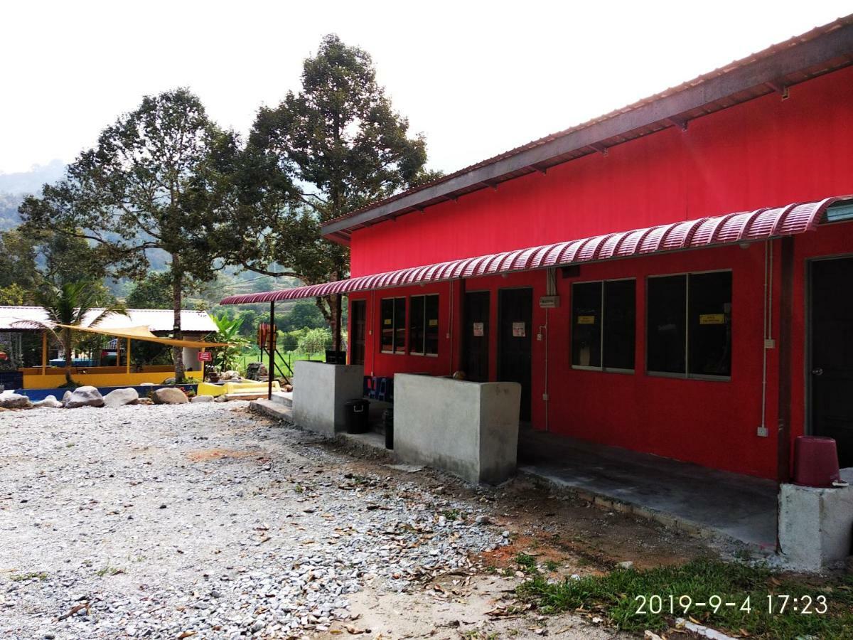 Lopoh Waterfront Budget Chalets Villa Hulu Langat Exterior foto